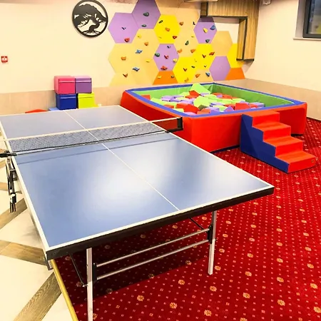Apartment Goralskie Nowe Apartamenty Bialka - Basen Z Podgrzewana Woda, Sauny, Bania, Sale Zabaw - W Cenie Białka Tatrzańska